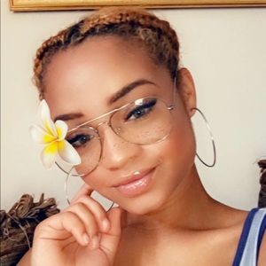 Meet your Posher, Justice